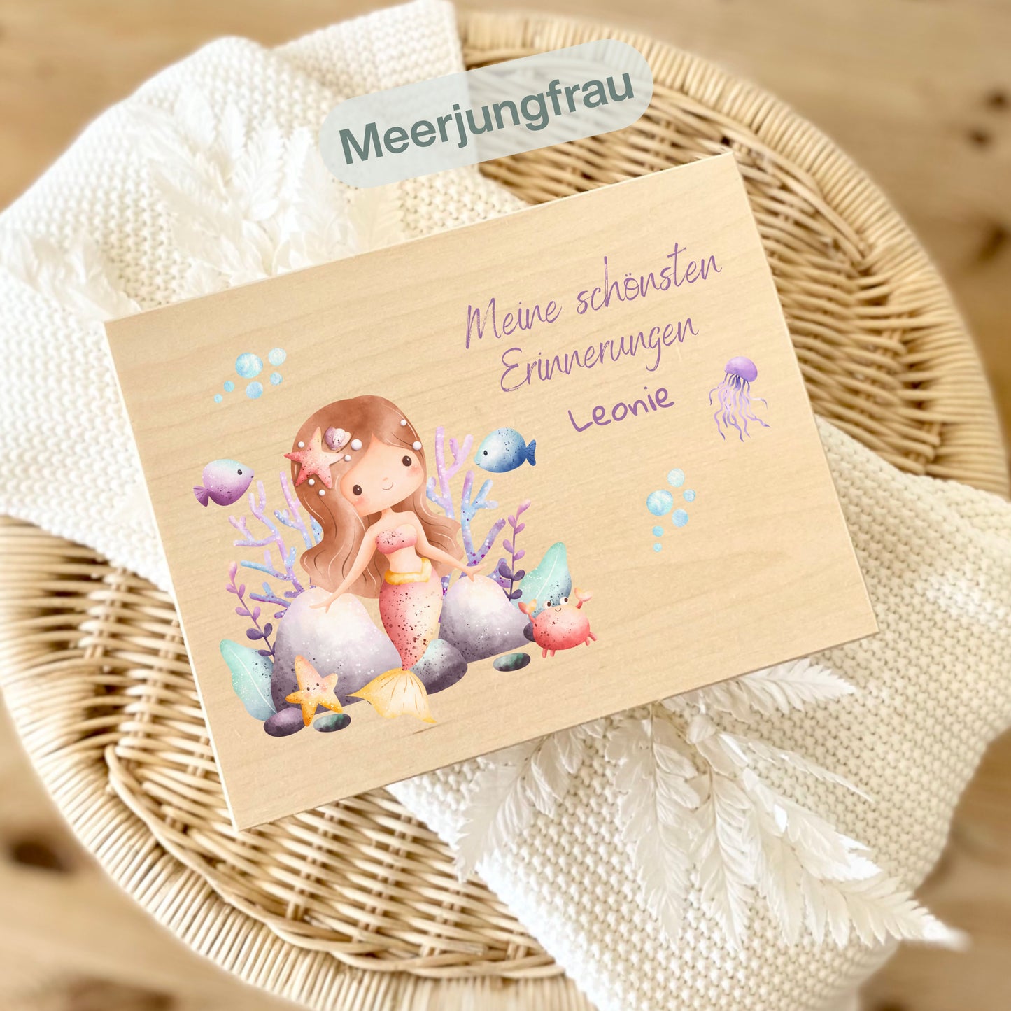 Holzkiste Mädchen personalisiert mit Namen | Märchenmotive Erinnerungskiste Geburt & Taufe