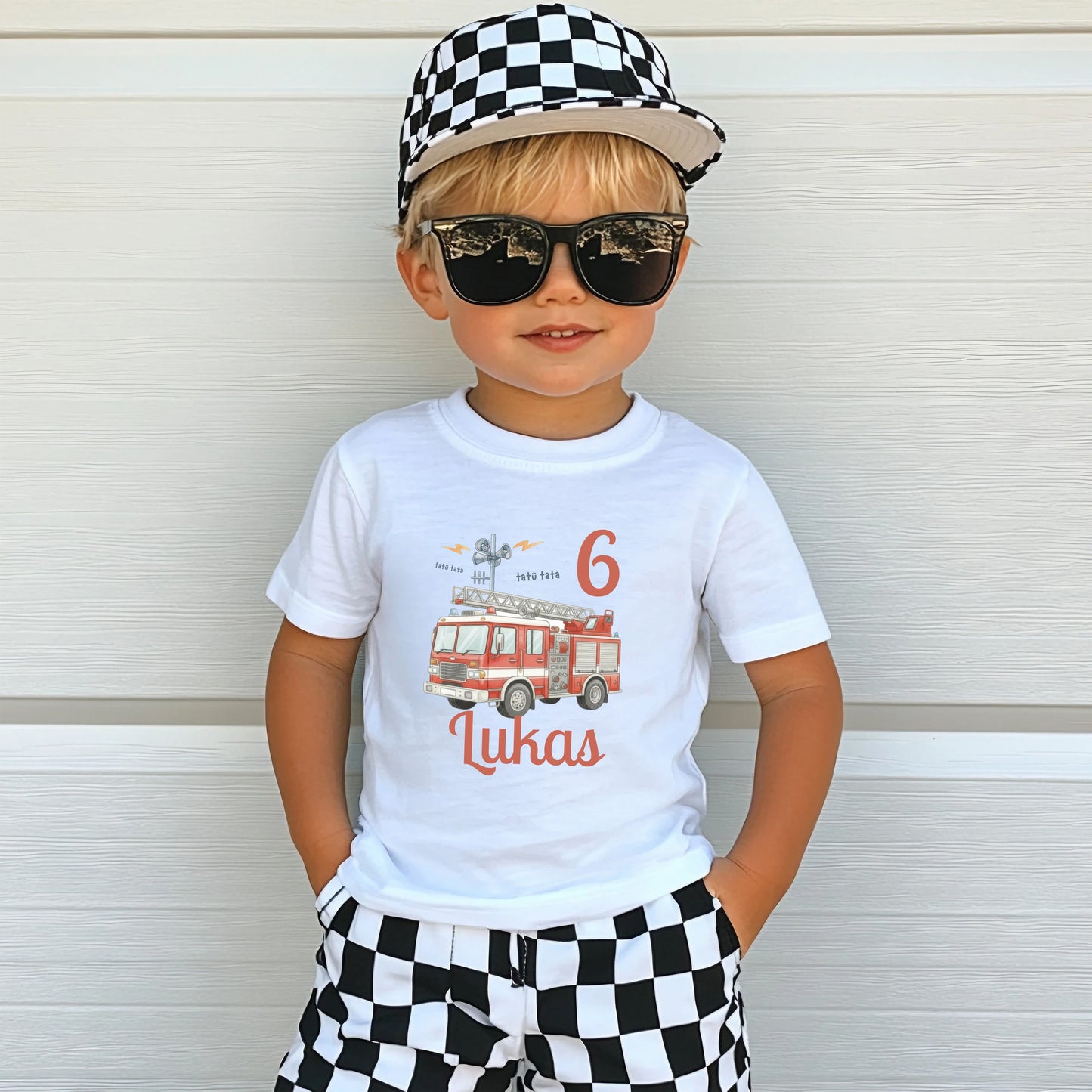 Geburtstagsshirt Feuerwehr mit Name & Zahl | Personalisiertes T-Shirt zum Kindergeburtstag