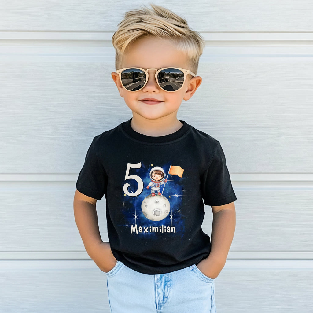 Geburtstagsshirt Astronaut mit Name & Zahl | Personalisiertes T-Shirt zum Kindergeburtstag