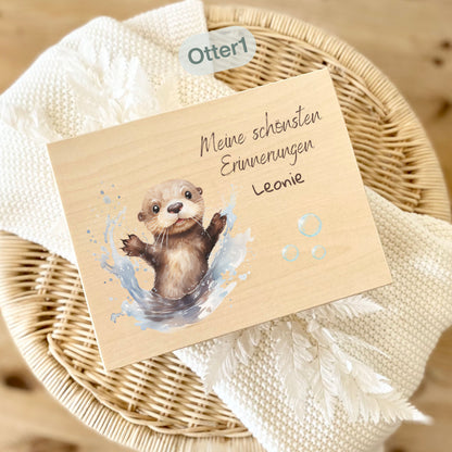 Holzkiste Kinder personalisiert mit Namen | Otter Erinnerungskiste Geburt & Taufe