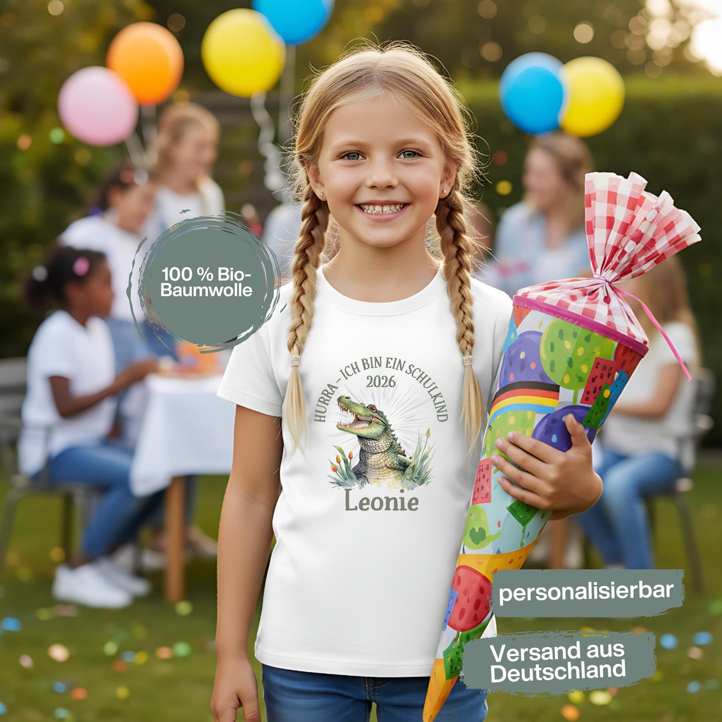 Personalisiertes T-Shirt zur Einschulung 2026 mit Krokodil-Motiv. Schulkind T-Shirt für Jungen und Mädchen – ideal als T-Shirt zur Einschulung, als Geschenk Einschulung Kind, für den ersten Schultag oder als Bye Bye Kindergarten Shirt. Perfekt als T-Shirt Schulanfang Kind, T-Shirt für Erstklässler, Einschulung Shirt Junge, Einschulung Shirt Mädchen, Schulanfänger T-Shirt oder Erinnerung an den Schulstart. Lustiges, mutiges Motiv mit Namen – ein Highlight für den Schulbeginn.