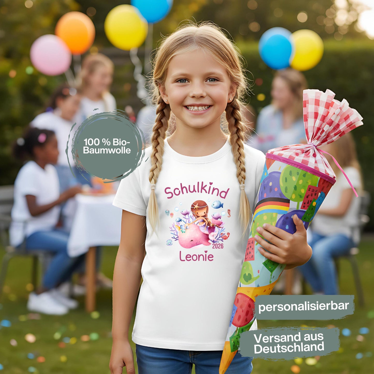 Personalisiertes Schulkind T-Shirt 2026 mit Meerjungfrau für Mädchen zur Einschulung. Einschulungsshirt mit Wal und Korallen, ideal als Geschenk zur Einschulung für Mädchen, Meerfans und kleine Träumerinnen. Erstklässler T-Shirt personalisiert mit Name und Jahr, geeignet für Einschulungsfeier, Kita-Abschied oder ersten Schultag. Hochwertiges Bio-Baumwolle T-Shirt als Schulanfang Geschenk oder Schultüten-Inhalt. Schulkind Outfit 2026, T-Shirt Schulkind Meerjungfrau 2026, Einschulungsshirt Mädchen