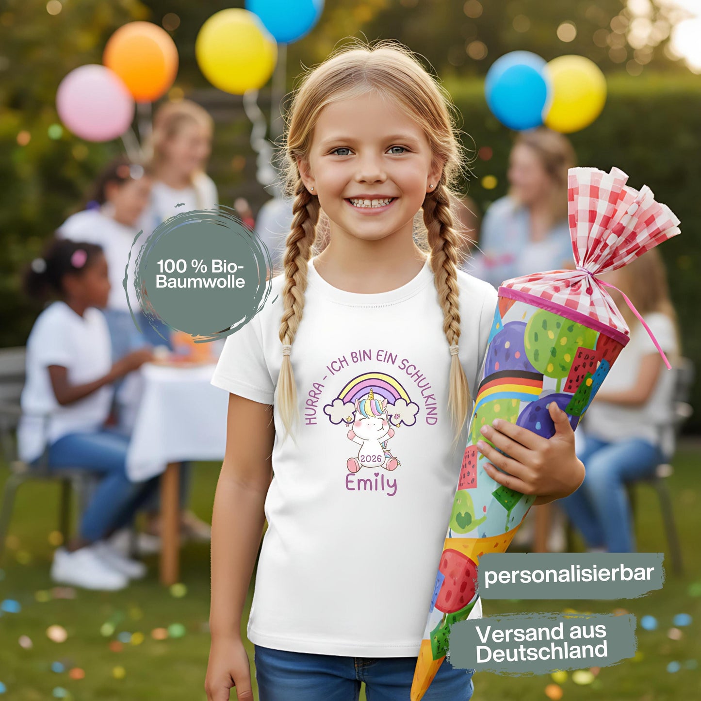 Schulkind T-Shirt 2026 mit Regenbogen und süßem Einhorn-Motiv – personalisierbar mit Namen. Perfekt als Einschulungsgeschenk für Mädchen zum Schulstart. Ideal für den ersten Schultag, Einschulungsfeier oder als Outfit für das Klassenfoto. Hochwertig bedruckt auf weicher Bio-Baumwolle, mit dem Spruch „Hurra – ich bin ein Schulkind“. Ein liebevoll gestaltetes T-Shirt zur Einschulung, das Magie, Mut und Vorfreude ausstrahlt. Geschenkidee für Schulanfängerinnen mit Herz und Fantasie.