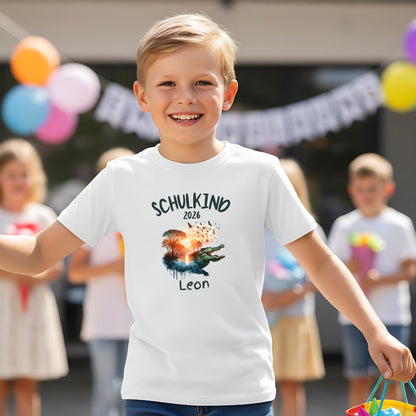 T-Shirt Schulkind 2026 Junge personalisiert mit Name, Einschulung Geschenk 1. Klasse, Shirt für Jungen Schulanfang, Einschulungsshirt mit Tiermotiv Krokodil, Schulkind Shirt Jungen 2026, T-Shirt Einschulung 2026 mit Name, Geschenk zur Einschulung für Jungen, Einschulung T-Shirt 2026, Schulstart Jungen T-Shirt, T-Shirt Einschulung 1. Klasse personalisiert, personalisiertes Schulkind T-Shirt Krokodil
