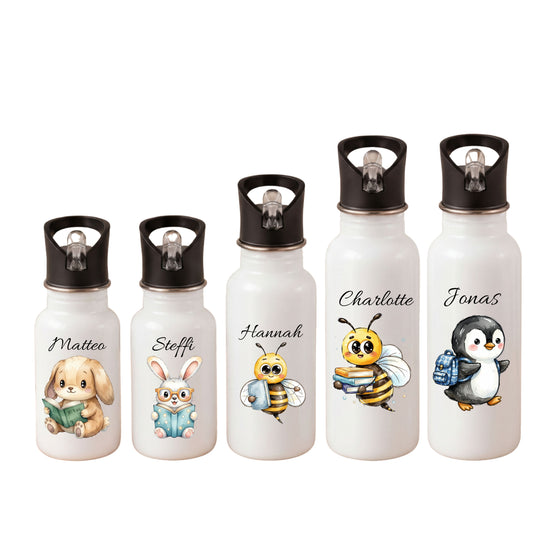 Personalisierte Trinkflasche Kinder mit Namen aus Edelstahl für Kindergarten, Kita und Schule. Kinder Trinkflasche mit Strohhalm und Tragegriff in 400 ml, 500 ml oder 600 ml. Personalisierte Kinderflasche mit Hase, Biene und Pinguin Motiv für Jungen und Mädchen. Edelstahl Trinkflasche mit Wunschname als Geschenk zum Kita-Start, Geschenk zur Einschulung, Geburtstagsgeschenk oder Kindergarten Geschenk. Kinder Trinkflasche aus Edelstahl hochwertig bedruckt für Kindergartenkinder und Schulkinder.