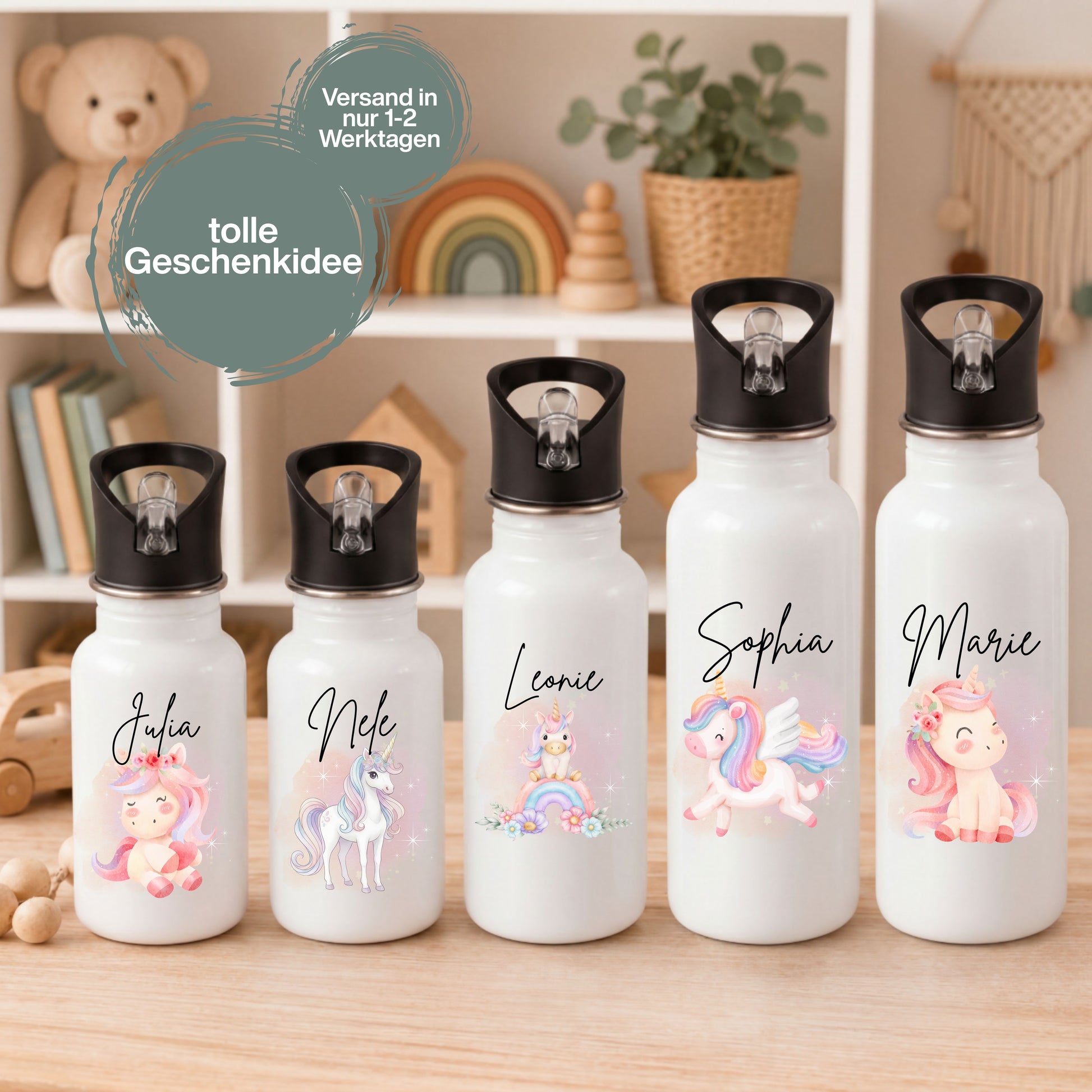 Personalisierte Einhorn Trinkflasche Kinder mit Namen aus Edelstahl für Kindergarten, Kita und Schule. Kinder Trinkflasche mit Strohhalm und Tragegriff in 400 ml, 500 ml oder 600 ml. Personalisierte Kinderflasche mit fünf liebevollen Einhorn-Motiven für Mädchen. Edelstahl Trinkflasche mit Wunschname als Geschenk zum Kita-Start, Geschenk zur Einschulung, Geburtstagsgeschenk oder Kindergarten Geschenk. Hochwertige Kinder Trinkflasche für den täglichen Einsatz im Kindergarten und in der Schule.