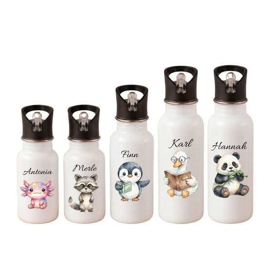 Personalisierte Kinder Trinkflasche mit Namen – Axolotl, Waschbär, Pinguin, Gans & Panda Motive für Kindergarten und Schule