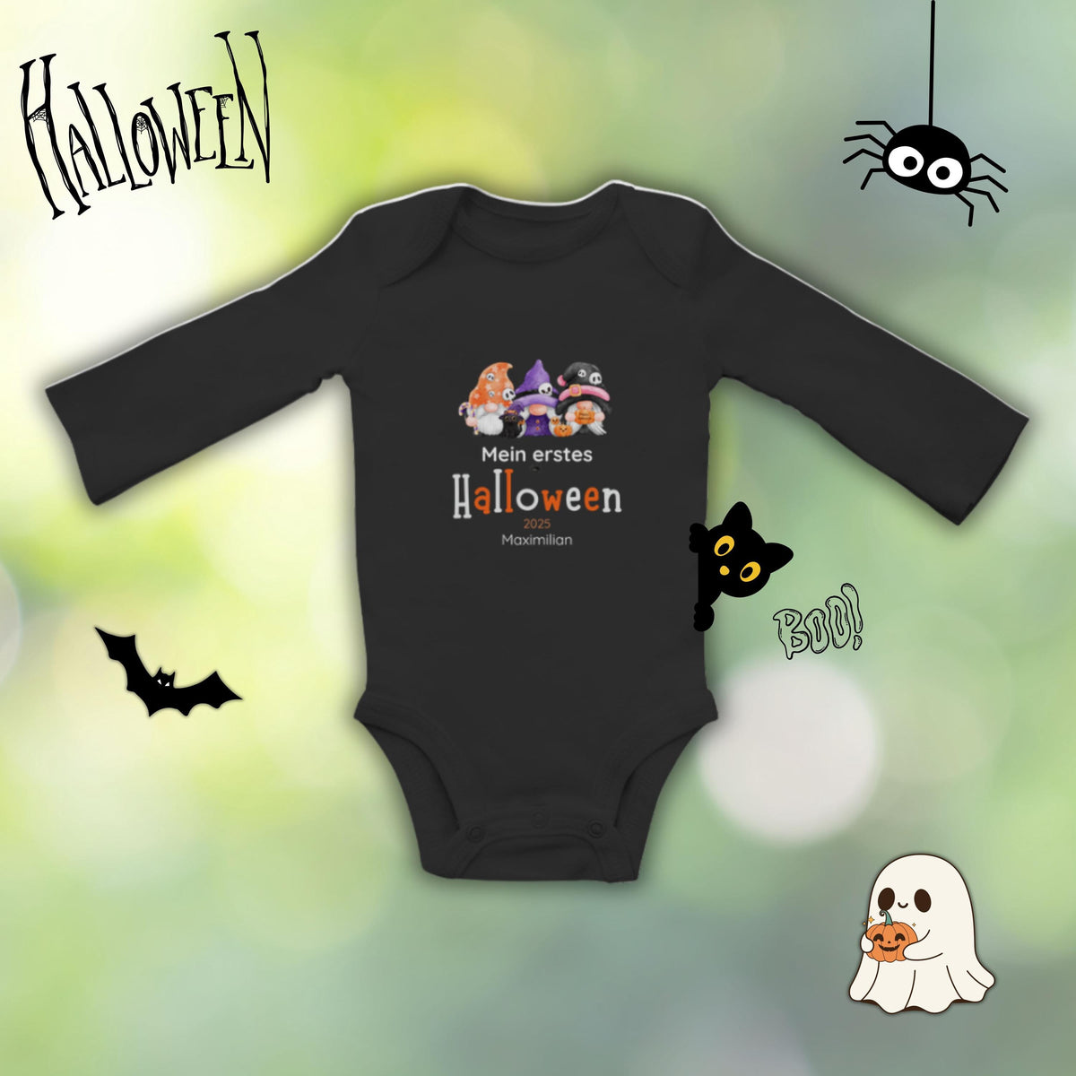 Mein erstes Halloween Babybody aus 100 % Bio-Baumwolle, erhältlich in Schwarz und Weiß, nachhaltig und hautfreundlich. Halloween Outfit für Babys bis 18 Monate, ideal als Baby Strampler für Jungen und Mädchen, perfekt für Babyfotos, Familienfotos und die erste Halloween Party. Bio Baby Body mit süßem Geist und Kürbis Motiv, weiche Baby Kleidung für Herbst und Halloween 2025, originelle Geschenkidee für Babys erstes Halloween, auch als Geschenk zur Geburt oder Babyparty geeignet.