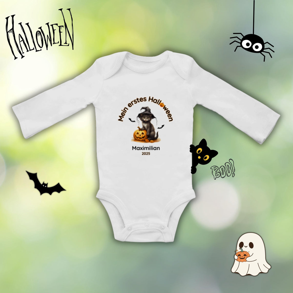 Mein erstes Halloween Babybody aus 100 % Bio-Baumwolle, erhältlich in Schwarz und Weiß, nachhaltig und hautfreundlich. Halloween Outfit für Babys bis 18 Monate, ideal als Baby Strampler für Jungen und Mädchen, perfekt für Babyfotos, Familienfotos und die erste Halloween Party. Bio Baby Body mit süßem Geist und Kürbis Motiv, weiche Baby Kleidung für Herbst und Halloween 2025, originelle Geschenkidee für Babys erstes Halloween, auch als Geschenk zur Geburt oder Babyparty geeignet.