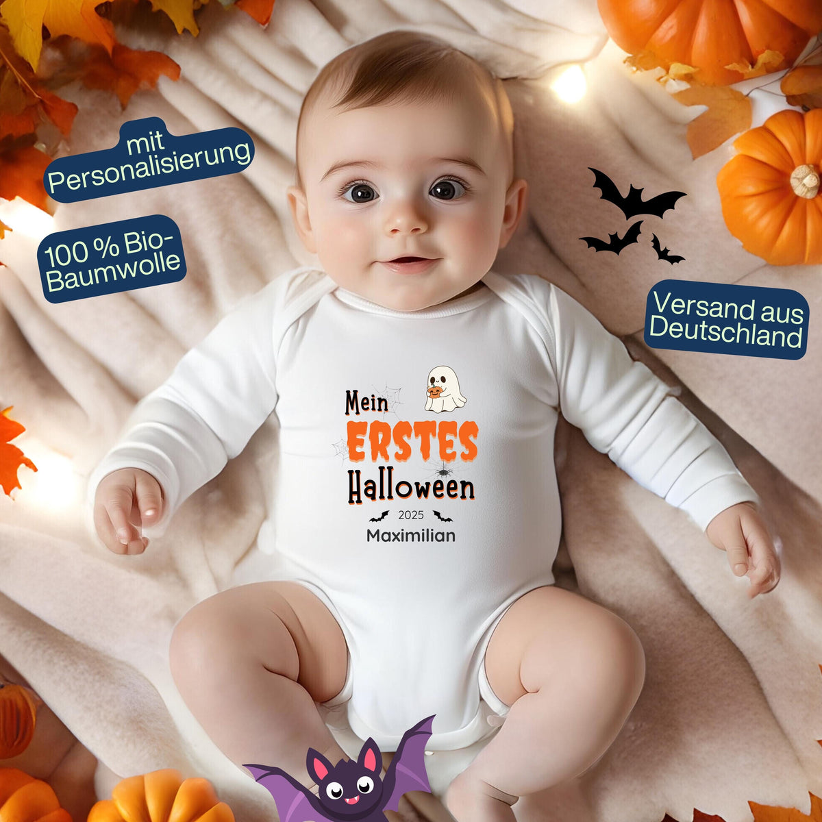 Mein erstes Halloween Babybody aus 100 % Bio-Baumwolle, erhältlich in Schwarz und Weiß, nachhaltig und hautfreundlich. Halloween Outfit für Babys bis 18 Monate, ideal als Baby Strampler für Jungen und Mädchen, perfekt für Babyfotos, Familienfotos und die erste Halloween Party. Bio Baby Body mit süßem Geist und Kürbis Motiv, weiche Baby Kleidung für Herbst und Halloween 2025, originelle Geschenkidee für Babys erstes Halloween, auch als Geschenk zur Geburt oder Babyparty geeignet.