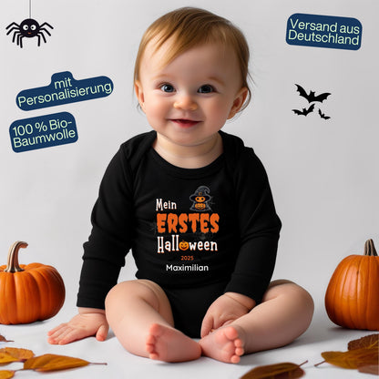 Mein erstes Halloween Babybody aus 100 % Bio-Baumwolle, erhältlich in Schwarz und Weiß, nachhaltig und hautfreundlich. Halloween Outfit für Babys bis 18 Monate, ideal als Baby Strampler für Jungen und Mädchen, perfekt für Babyfotos, Familienfotos und die erste Halloween Party. Bio Baby Body mit süßem Geist und Kürbis Motiv, weiche Baby Kleidung für Herbst und Halloween 2025, originelle Geschenkidee für Babys erstes Halloween, auch als Geschenk zur Geburt oder Babyparty geeignet.