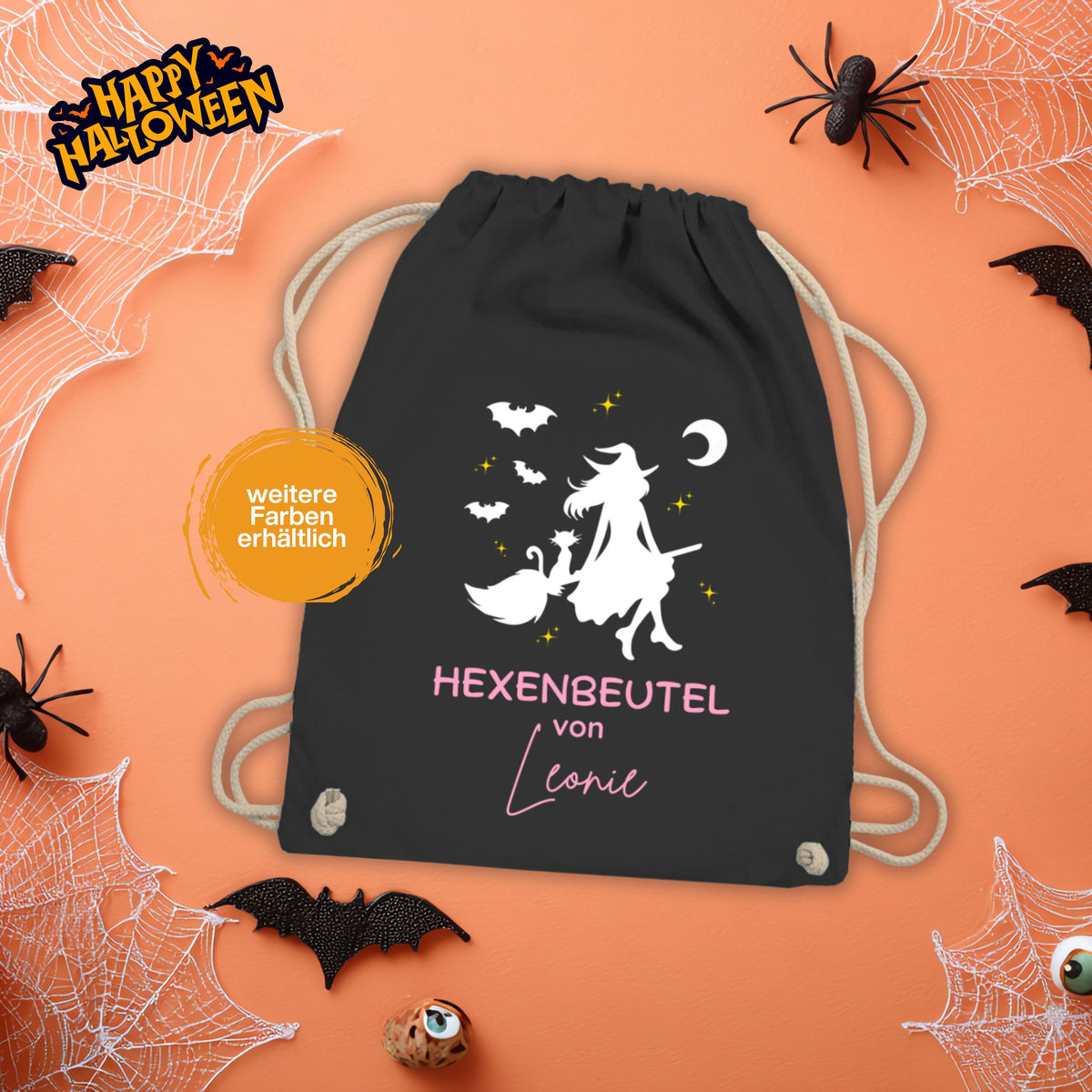 Halloween Tasche Kinder – personalisierter Turnbeutel für Süßes oder Saures. Perfekt als Halloween Stoffbeutel, Jutebeutel oder Sammelbeutel zum Trick or Treat. Nachhaltige Alternative zur Plastiktüte, robust, langlebig und wiederverwendbar. Ideal für Kinder zum Sammeln von Süßigkeiten, als Halloween Goodie Bag oder Partytasche. Personalisierbar mit Namen, dadurch einzigartig. Praktische Halloween Süßigkeiten Tasche für Kinderkostüm, Schule, Party und Süßigkeitenjagd.