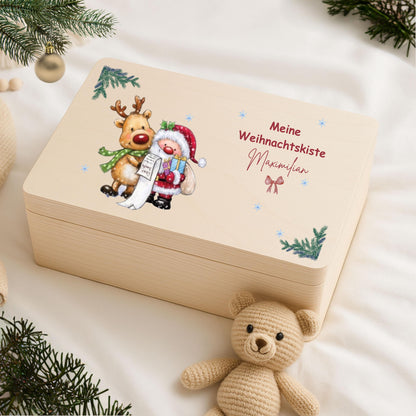 Personalisierte Adventskiste aus Holz mit Namen – hochwertige Weihnachtsbox als nachhaltige Geschenkverpackung, Aufbewahrungsbox oder DIY-Adventskalender zum Befüllen. Die Holzkiste Weihnachten bietet Platz für kleine Geschenke, Schokolade, Briefe oder Fotos und ist eine liebevolle Geschenkidee für Kinder, Familie oder Freunde. Hochwertig verarbeitet, wiederverwendbar und stilvoll – ein zeitloses, persönliches Weihnachtsgeschenk mit Erinnerungswert und festlichem Design.