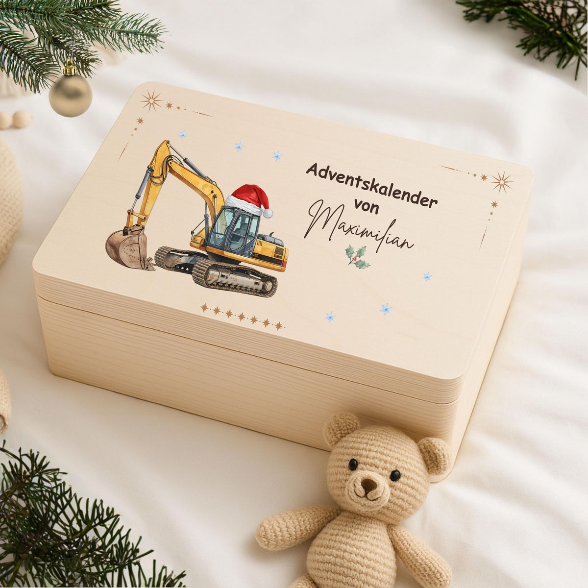 Personalisierte Adventskiste Holz mit Namen – edler Adventskalender ohne Inhalt zum Selbstbefüllen. Diese hochwertige Holzkiste Weihnachten ist robust, wiederverwendbar und dekorativ. Perfekt als DIY-Adventskalender Holz für Kinder, Eltern oder Partner. Mit Platz für 24 Geschenke und nachhaltiger Fertigung ist sie eine zeitlose Alternative zu klassischen Adventskalendern. Adventskiste Holz personalisiert – einzigartig, langlebig und liebevoll gestaltet. Geschenkbox Holz Weihnachten Advent