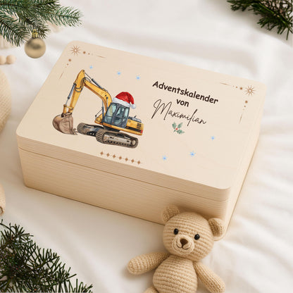 Personalisierte Adventskiste Holz mit Namen – edler Adventskalender ohne Inhalt zum Selbstbefüllen. Diese hochwertige Holzkiste Weihnachten ist robust, wiederverwendbar und dekorativ. Perfekt als DIY-Adventskalender Holz für Kinder, Eltern oder Partner. Mit Platz für 24 Geschenke und nachhaltiger Fertigung ist sie eine zeitlose Alternative zu klassischen Adventskalendern. Adventskiste Holz personalisiert – einzigartig, langlebig und liebevoll gestaltet. Geschenkbox Holz Weihnachten Advent