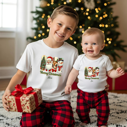 Retro Weihnachtspullover Familie mit Vintage-Charme: Das Motiv zeigt Weihnachtsbaum, Weihnachtsmann, Rentier & Schneemann in nostalgischem Stil – perfekt als personalisierbares Familienoutfit für Eltern, Kinder & Babys. Ideal für Partnerlook Weihnachten, Geschwister Outfit oder Fotoshooting. Weihnachtsoutfit mit festlichem Flair für Mama, Papa & Kids. Als Sweatshirt T-Shirt oder Body. Ein humorvoller und liebevoller Weihnachtspullover mit Retro-Motiv – für winterliche Familienmomente voller Herz