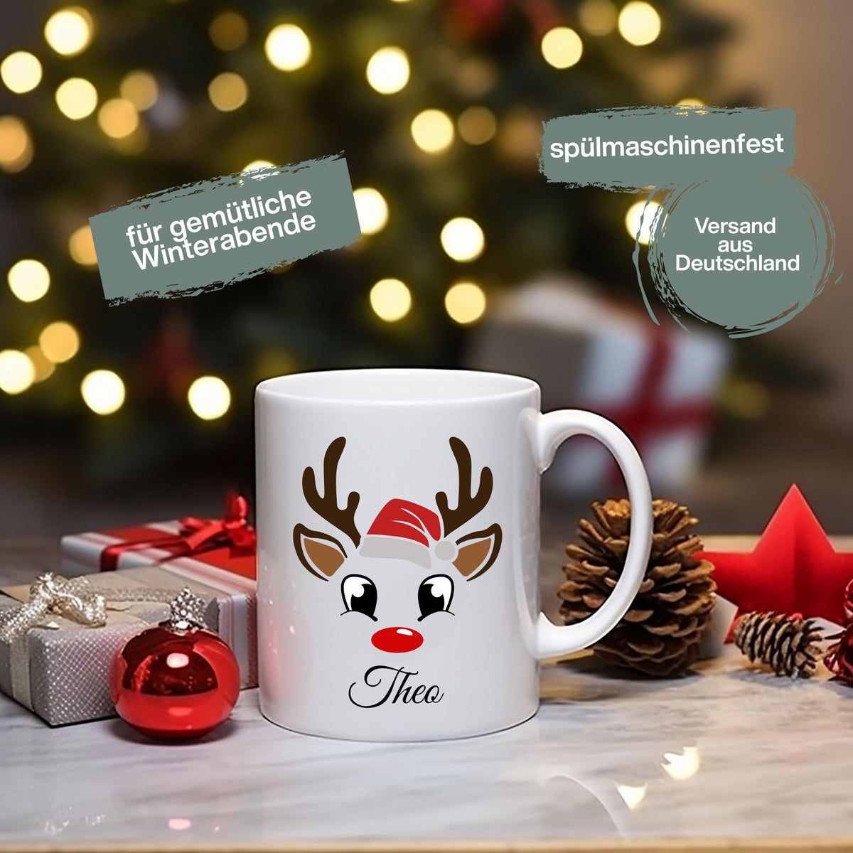 Weihnachtstasse mit Rentier und Namen personalisierbar – perfekte Geschenkidee für Freundin, Partner, Kind oder Familienmitglied. Die Tasse zeigt ein süßes Rentier mit Schleife oder Weihnachtsmütze und kann individuell mit einem Wunschnamen gestaltet werden. Ideal als kleines Weihnachtsgeschenk, Wichtelgeschenk oder Nikolauspräsent. Hochwertige Keramiktasse mit festlichem Design, langlebigem Druck und ideal für Kaffee, Tee, Kakao oder Punsch – für festliche Wintermomente mit persönlicher Note.