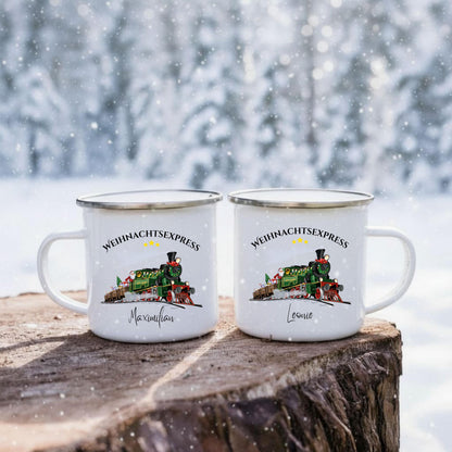 Personalisierte Kindertasse Weihnachten aus Emaille mit Weihnachtszug, Eisenbahn, Weihnachtsmann, Geschenk, Schneelandschaft und Name. Emailletasse personalisiert für Kinder, perfekt als Nikolausgeschenk, Wichtelgeschenk oder Geschenkidee für Weihnachten. Weihnachtsbecher Eisenbahn Motiv, Tasse mit Namen für Jungen und Mädchen. Ideal als Kinderbecher Weihnachten, langlebig, robust und leicht. Weihnachtsbecher mit Namen für Adventskalender oder Heiligabend. Emailletasse Weihnachtszug mit Namen