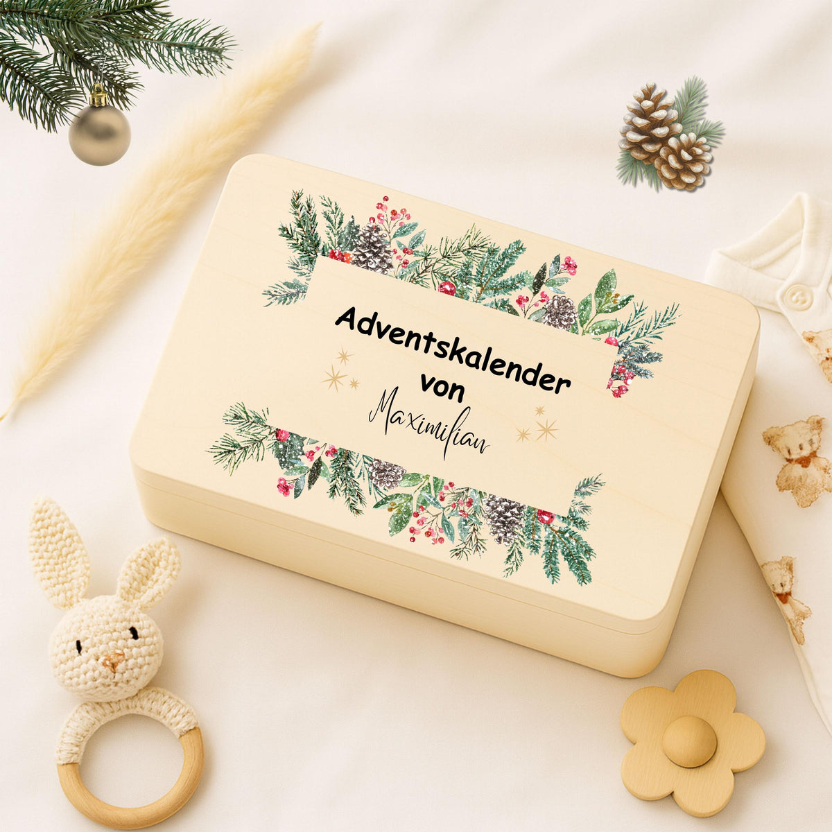 Adventskalender aus Holz personalisiert – kreative Holzkiste Weihnachten mit Namen, perfekt als DIY Adventskiste zum Selbstbefüllen. Diese hochwertige Adventsbox ohne Inhalt bietet Platz für kleine Geschenke, Schokolade oder liebevolle Überraschungen. Ideal für Familie, Kinder oder Paare als personalisiertes Weihnachtsgeschenk. Nachhaltig produziert, wiederverwendbar und stilvoll – ein Must-have für festliche Deko und persönliche Adventsfreude.
