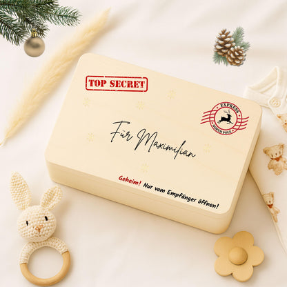 Weihnachtspost vom Nordpol – personalisierte Holzkiste mit Namen als originelle Geschenkbox Weihnachten. Diese Holz Adventskiste bietet Platz für Geschenke, Süßigkeiten oder kleine Überraschungen. Ein besonderes Weihnachtsgeschenk für Kinder oder Erwachsene, liebevoll graviert und nachhaltig gefertigt. Perfekt für alle, die eine hochwertige Weihnachtsbox aus Holz mit Namen suchen, um ihre Geschenke kreativ und festlich zu präsentieren. Weihnachtsbox Geschenkbox Adventskiste ohne Inhalt