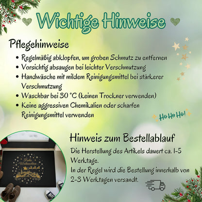 Dekorative Weihnachtsfußmatte mit Schriftzug „Frohe Weihnachten“ und klassischem Winterdorf-Motiv in Goldoptik – festliche Fußmatte Weihnachten für den Eingangsbereich. Die elegante Türmatte zeigt den Weihnachtsmann im Rentierschlitten über einem verschneiten Dorf, eingerahmt von Schneeflocken und Sternen. Ideal als Weihnachtsmatte, Fußmatte für Winterzeit, Geschenkidee für Nachbarn, Flur-Deko oder winterliches Willkommen an der Haustür – rutschfest, pflegeleicht und langlebig.