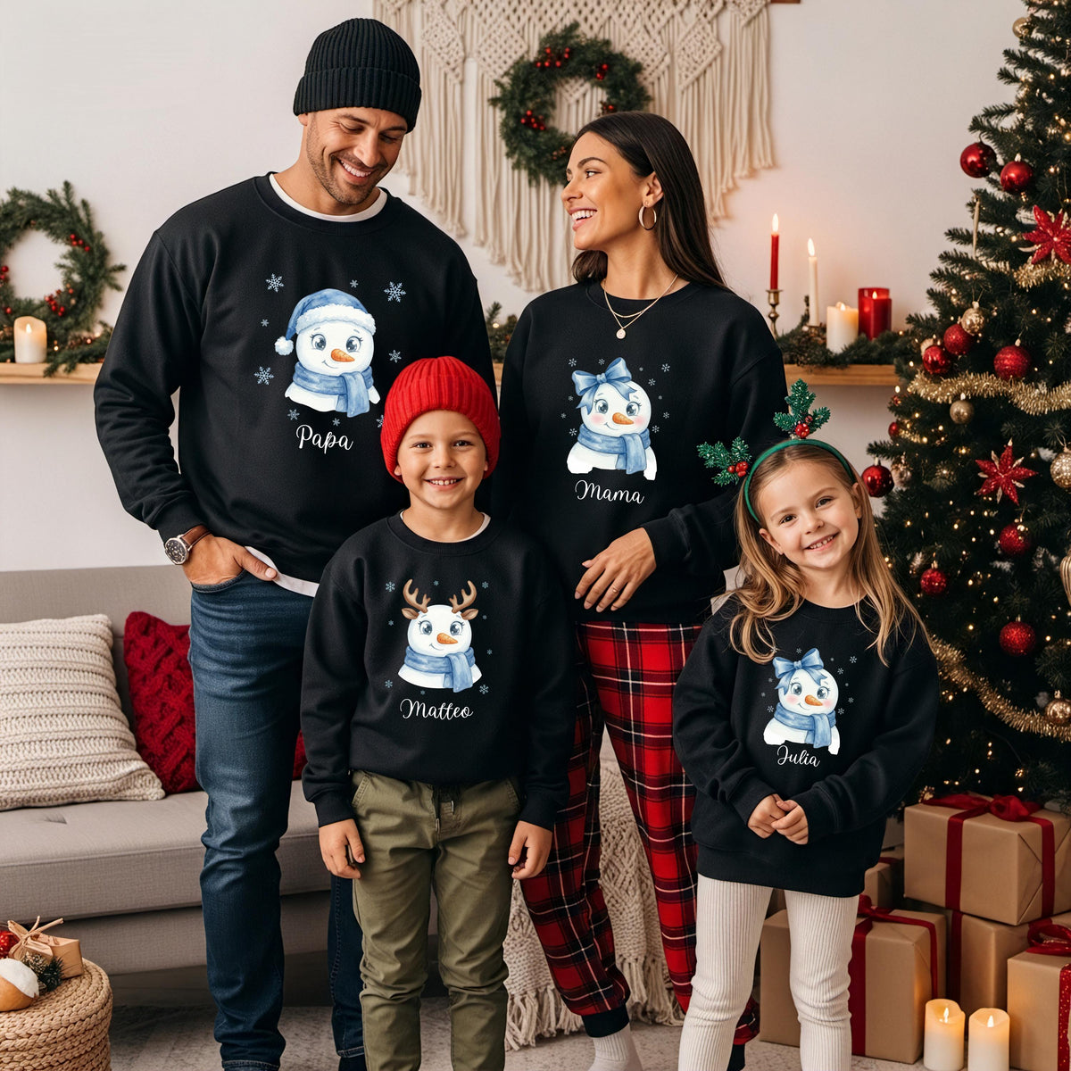 Familien Weihnachtspullover Schneemann | Familienoutfit Weihnachten Matching Family Christmas Sweater | Partnerlook Weihnachten Eltern Kind

Weihnachtspullover Familie Schneemann – Partnerlook Weihnachten für Eltern, Kinder & Babys | personalisiertes Familienoutfit mit Schneemann-Design