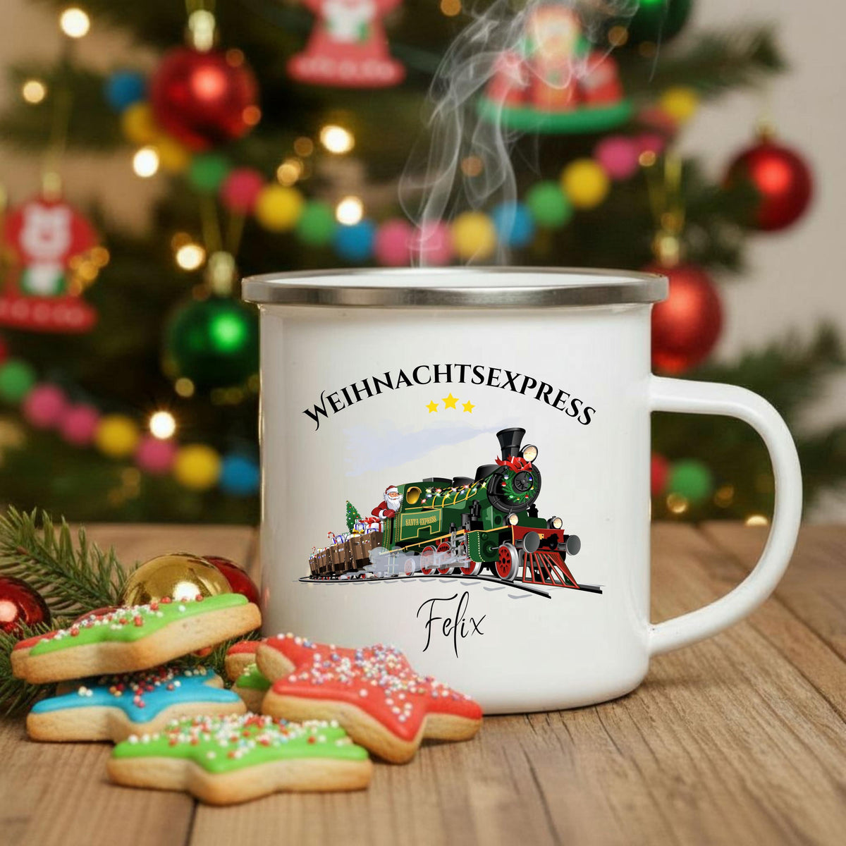 Personalisierte Kindertasse Weihnachten aus Emaille mit Weihnachtszug, Eisenbahn, Weihnachtsmann, Geschenk, Schneelandschaft und Name. Emailletasse personalisiert für Kinder, perfekt als Nikolausgeschenk, Wichtelgeschenk oder Geschenkidee für Weihnachten. Weihnachtsbecher Eisenbahn Motiv, Tasse mit Namen für Jungen und Mädchen. Ideal als Kinderbecher Weihnachten, langlebig, robust und leicht. Weihnachtsbecher mit Namen für Adventskalender oder Heiligabend. Emailletasse Weihnachtszug mit Namen