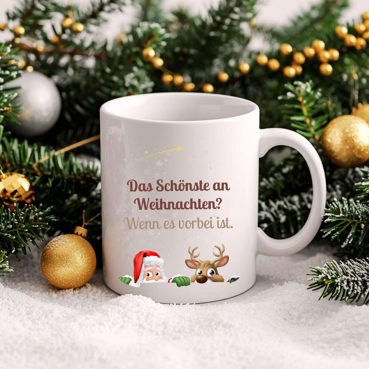 Lustige Anti-Weihnachtstasse mit Spruch „Das Schönste an Weihnachten? Wenn es vorbei ist“. Weihnachtsbecher mit Rentier und Weihnachtsmann-Motiv, Sarkasmus und Humor. Geschenkidee Weihnachten für Freund, Kollegin, Freundin oder Familie. Perfekt als Wichtelgeschenk, Nikolausgeschenk oder kleines Geschenk für Weihnachtsmuffel. Tasse aus hochwertiger Keramik, beidseitig bedruckt. Ideal für Männer und Frauen, Büro oder Zuhause. Statement-Tasse für alle, die Weihnachten liebe geggeiner