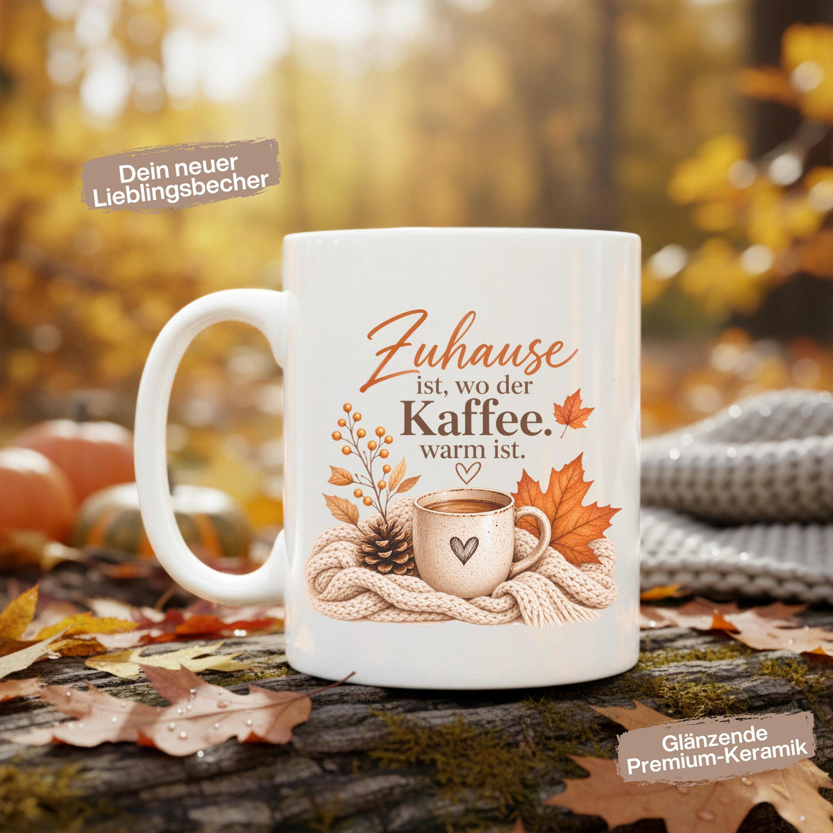Herbst Tasse Zuhause ist wo der Kaffee warm ist als Geschenk für beste Freundin und Geschenk für Kaffeeliebhaber. Weiße Keramiktasse 330 ml mit gemütlichem Herbstmotiv, Kaffee, Strickdecke und Herbstblättern. Die Herbsttasse eignet sich als Kaffeeliebhaber Geschenk, Me Time Geschenk, Selfcare Geschenk und Herbst Geschenk. Kaffeetasse Herbst für Cozy Season und Herbstzeit, spülmaschinenfeste Keramiktasse als Tasse mit Herbstmotiv und Geschenkidee für Kaffeeliebhaber.