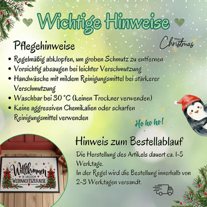 Infografik „Wichtige Hinweise“ zur bedruckten Weihnachtsfußmatte für Weihnachten. Die Grafik empfiehlt Abklopfen bei grobem Schmutz, vorsichtiges Absaugen, Handwäsche mit mildem Reinigungsmittel und Waschen bei 30 °C. Kein Trockner, keine aggressiven Chemikalien oder scharfen Reinigungsmittel. Zum Bestellablauf stehen ca. 1–5 Werktage Herstellung und meist 2–3 Werktage bis zum Versand. Ein runder Ausschnitt zeigt die Motivmatte; Tannenzweige, Schneeflocken und ein Pinguin schmücken den Hintergrund.