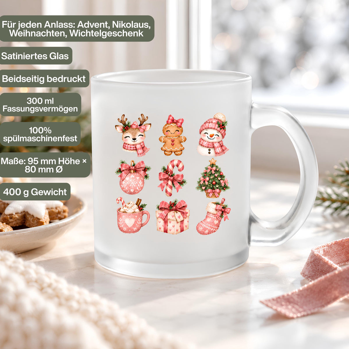 Diese Weihnachtstasse ist ein zauberhafter Weihnachtsbecher für die Adventszeit. Aus satiniertem, transparentem Glas gefertigt und beidseitig bedruckt, bietet diese Winter Tasse ein Fassungsvermögen von 300 ml und eignet sich perfekt als Weihnachtsgeschenk, Wichtelgeschenk oder Nikolaus Tasse. Ob als kleines Mitbringsel, Geschenkidee für Kolleginnen oder liebevolle Kaffeetasse Weihnachten für Kaffee, Tee, Kakao und Glühwein – diese Tasse mit Weihnachtsmotiv passt zu jedem winterlichen Anlass.