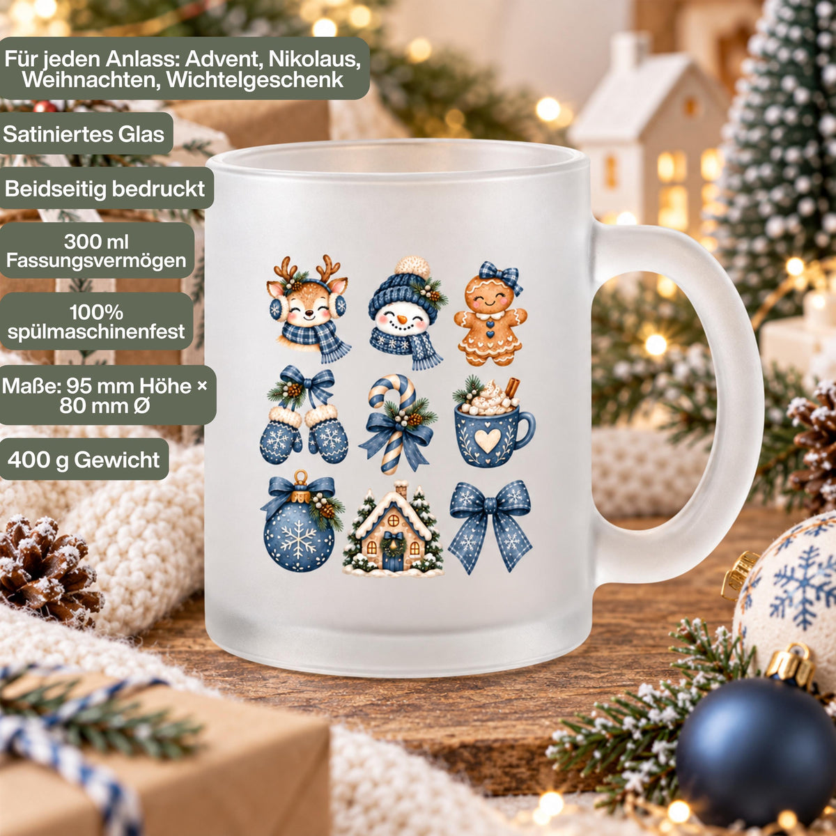 Diese Weihnachtstasse mit Weihnachtsmotiven ist die ideale Kaffeetasse Weihnachten für die Adventszeit. Als Weihnachtsbecher aus satiniertem Glas, beidseitig bedruckt mit 300 ml Fassungsvermögen, eignet sich diese Winter Tasse perfekt als Weihnachtsgeschenk oder Wichtelgeschenk. Ob als Nikolaus Tasse, Mitbringsel oder Teil eines Weihnachtstassen Sets fürs ganze Team – eine schöne Geschenkidee für Kaffee, Tee, Kakao oder Glühwein. Glühweintasse, Weihnachtstasse, Weihnachtsbecher