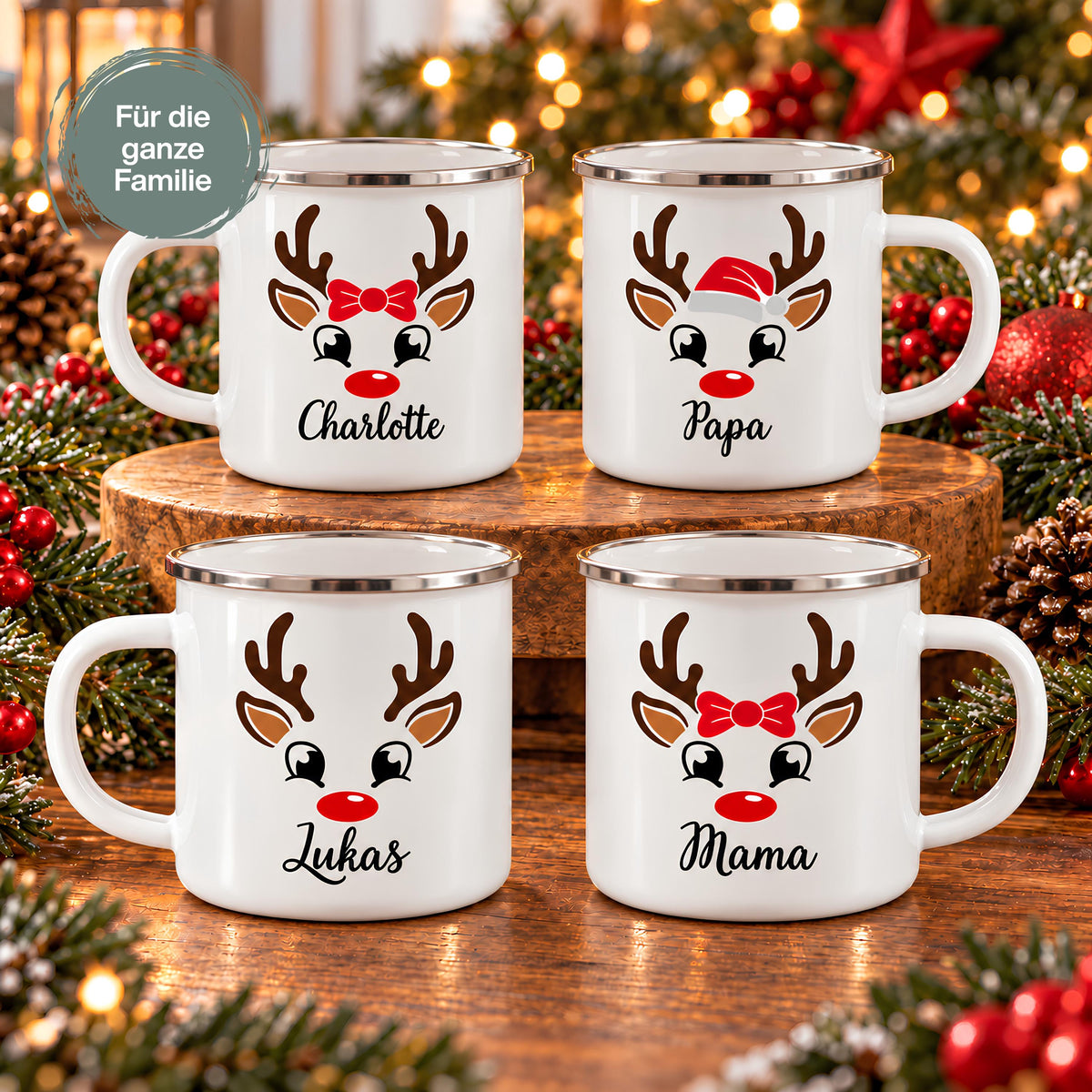 Vier personalisierte Weihnachtstassen mit Namen als Kombinationsbeispiel für die Familie. Weiße Emaille-Tassen mit Rentier für Mama, Papa und Kinder. Die Weihnachtstasse mit Namen ist ein persönlicher Weihnachtsbecher für die Adventszeit, eine Kindertasse mit Namen oder ein Weihnachtsgeschenk für Oma und Opa. Emaille-Tasse personalisiert mit Wunschname, auch als Nikolaus-Tasse, Kinderbecher mit Namen und kleine Weihnachtsgeschenke für Familien. Jede Tasse wird einzeln bestellt.
