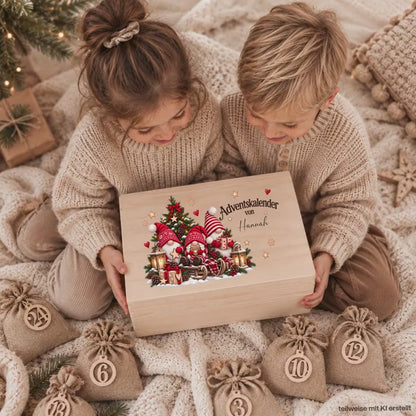 Adventskalender personalisiert mit Namen, Adventskalender zum Befüllen aus Holz, Adventskiste Kinder mit Beutel, Weihnachtskalender Wichtel